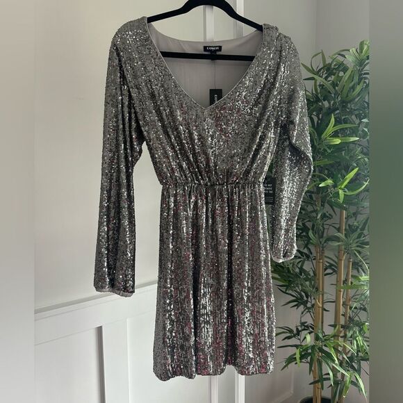 Express long sleeve silver sequin short dress with elastic waist - Picture 3 of 4